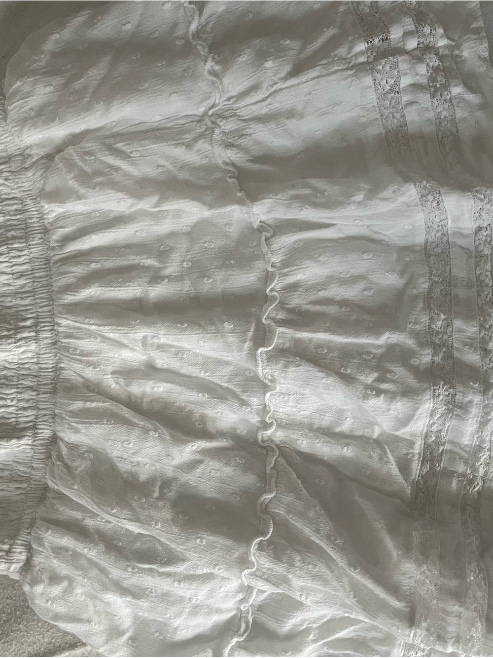 Hollister White Eyelet Tiered Ruffle Skirt
